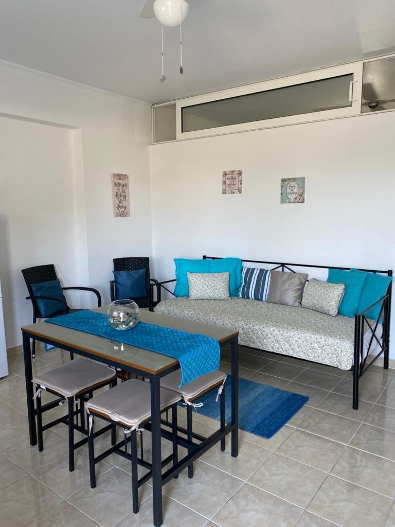 Artemisia Apartment Koszkinú Kültér fotó